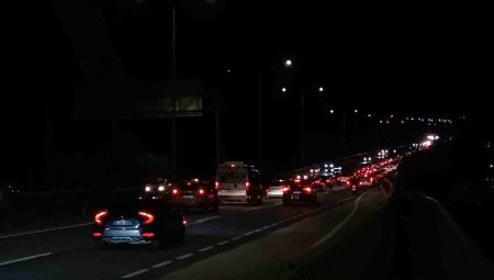 Tekirdağ-İstanbul yolunda dönüş yoğunluğu: Akşam saatlerinde tepe yaptı